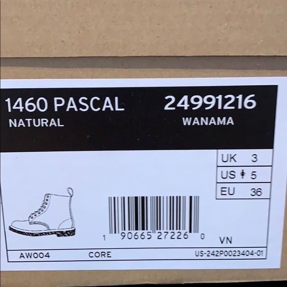 Dr. Martens 1460 pascal NWT - Picture 4 of 5